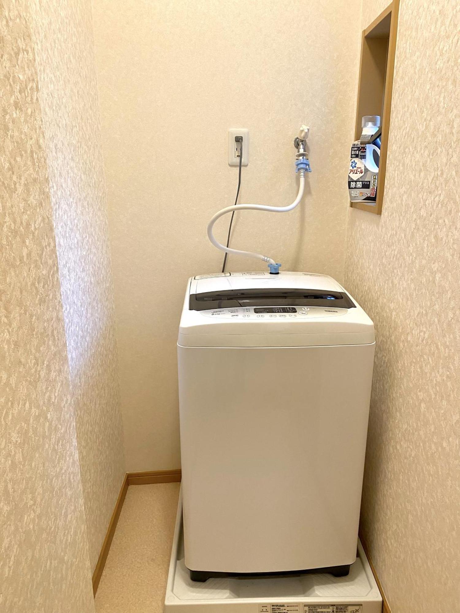 Апартаменти 四ツ木駅徒歩2分リノベーション済み家具家電無料wifi完備スカイツリー電車5分 Токіо Екстер'єр фото